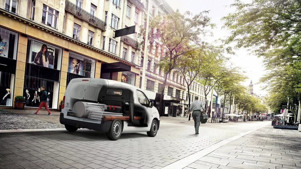 Nuova Toyota Proace City Electric a Torino da Central Motors