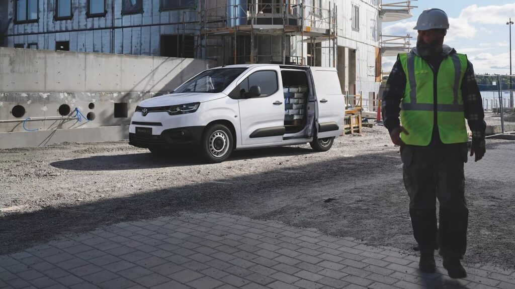 Nuova Toyota Proace City Electric a Torino da Central Motors