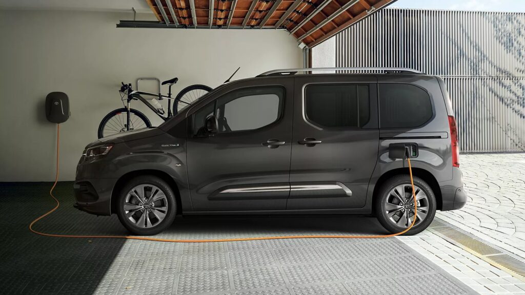 Nuova Toyota Proace City Verso Electric a Torino