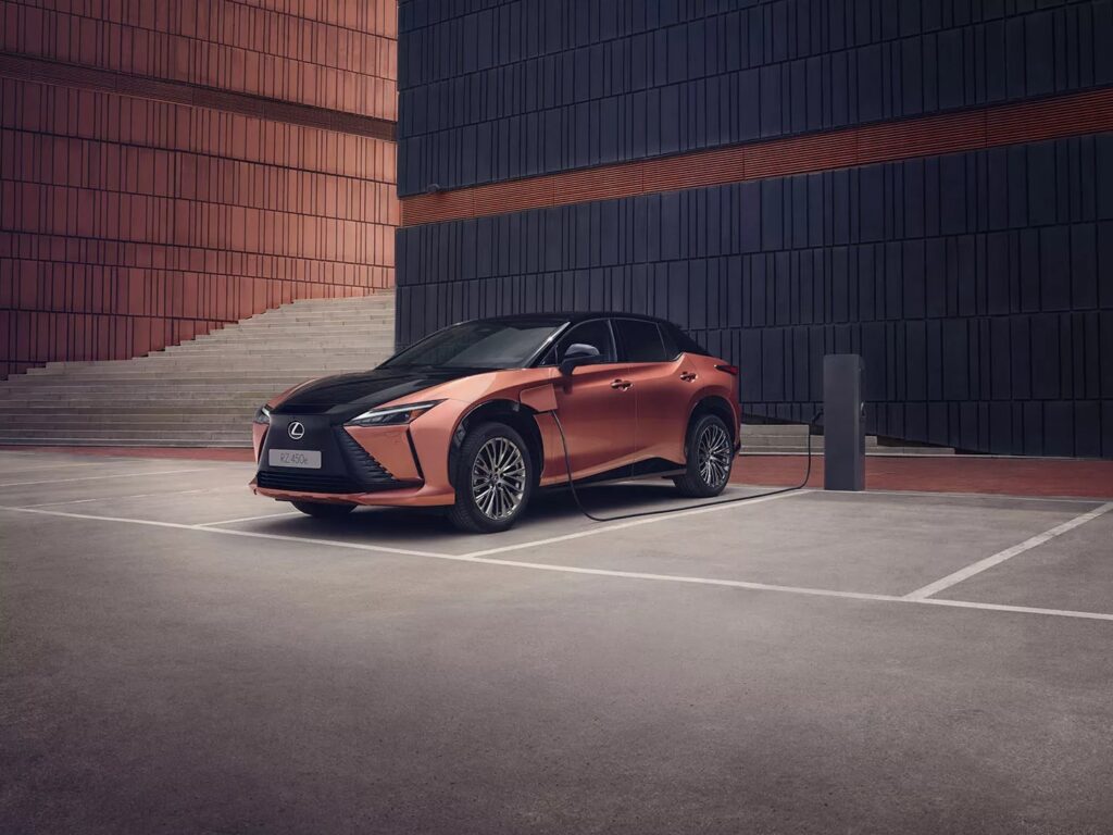 nuovo lexus rz full electric da central motors a torino