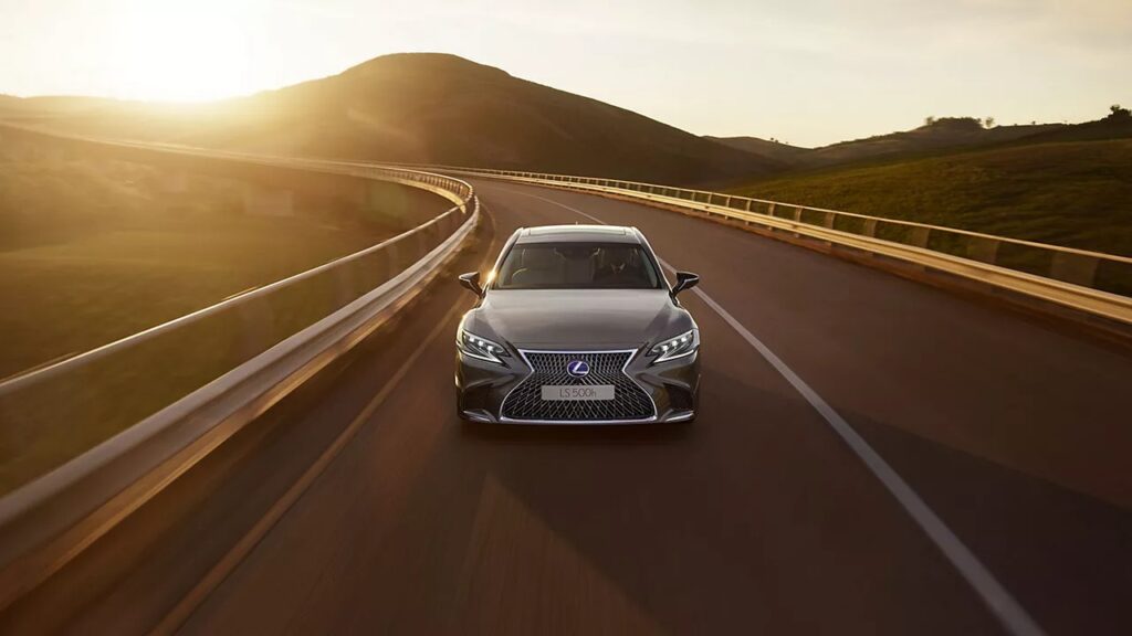 lexus ls da central motors a torino